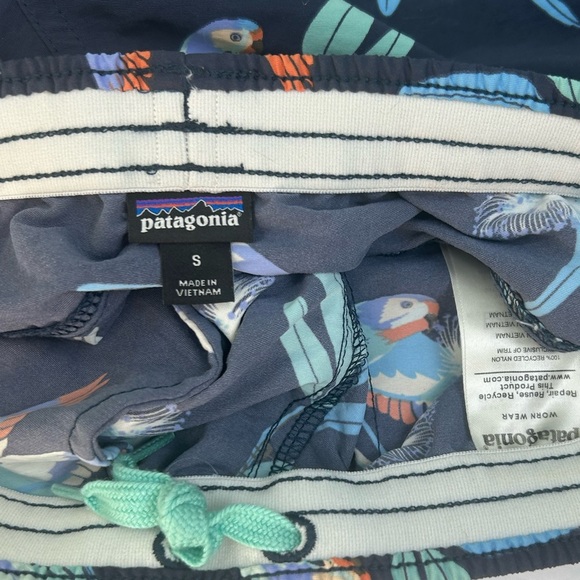 PATAGONIA ladies Shorts W's Baggies Worn Wear Parrots Neo Navy SZ Small Outdoor - Picture 11 of 13
